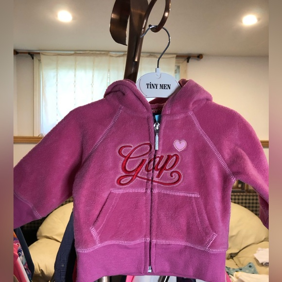 Baby GAP hoodie size 3-6 M - Picture 1 of 3